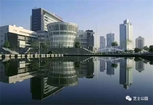 1.webp.jpg 1.webp.jpg