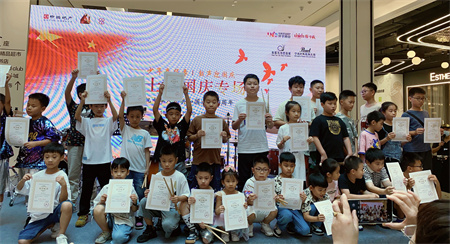 合影2.jpg 合影2.jpg